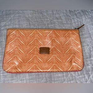 FOSSIL ZIP BAG